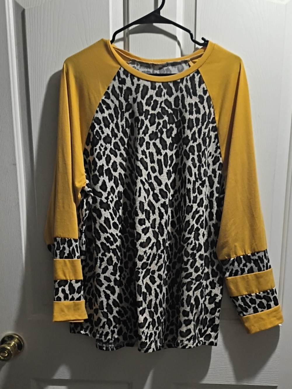 Yellow Raglan Sleeve Leopard Print Top